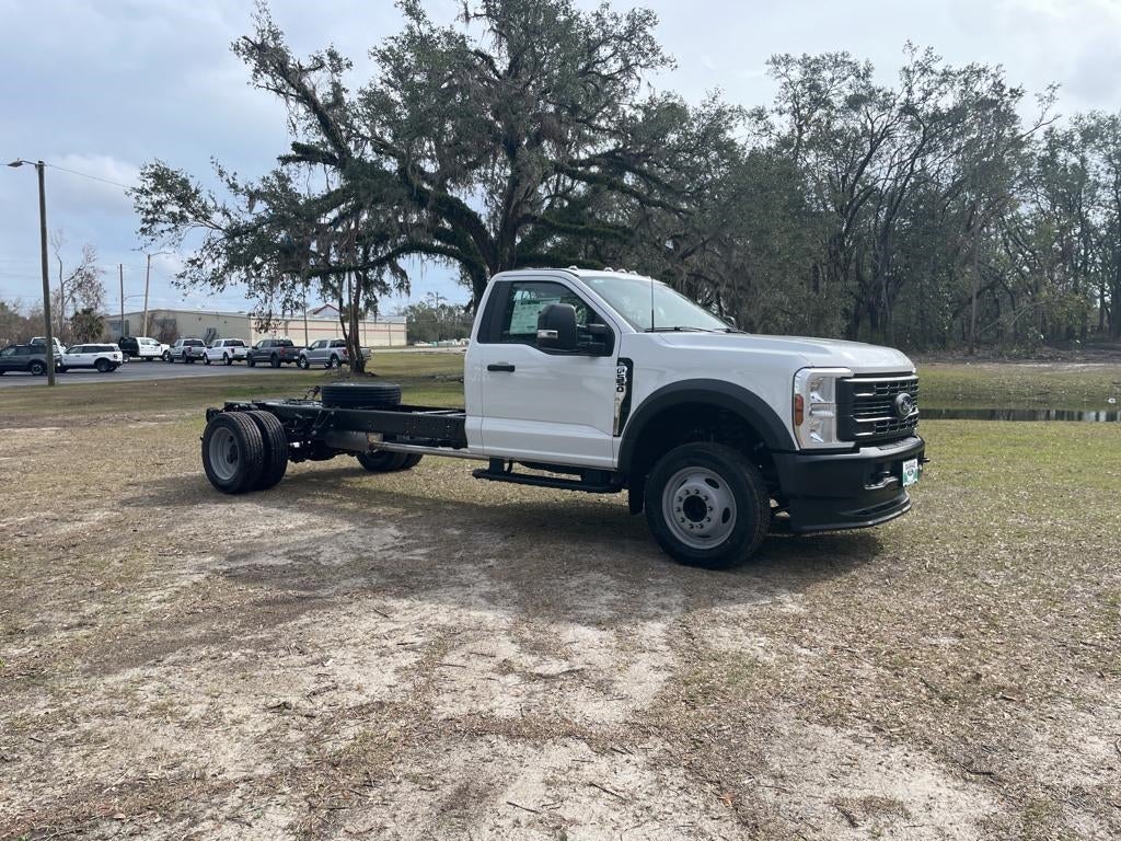 2024 Ford F-550 XL 4x2 cab & chassis 205